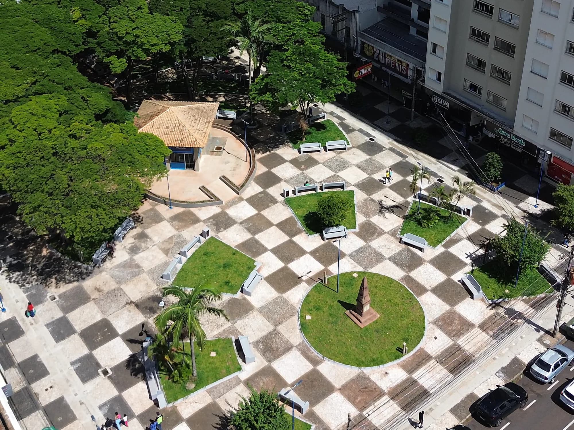 Praça Barão da Franca