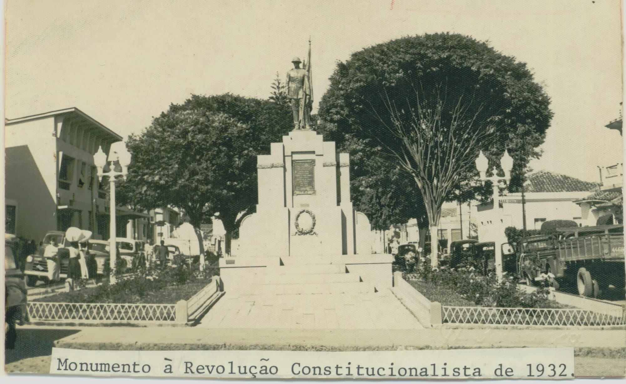 Registro de Monumento ao Soldado Constitucionalista 4