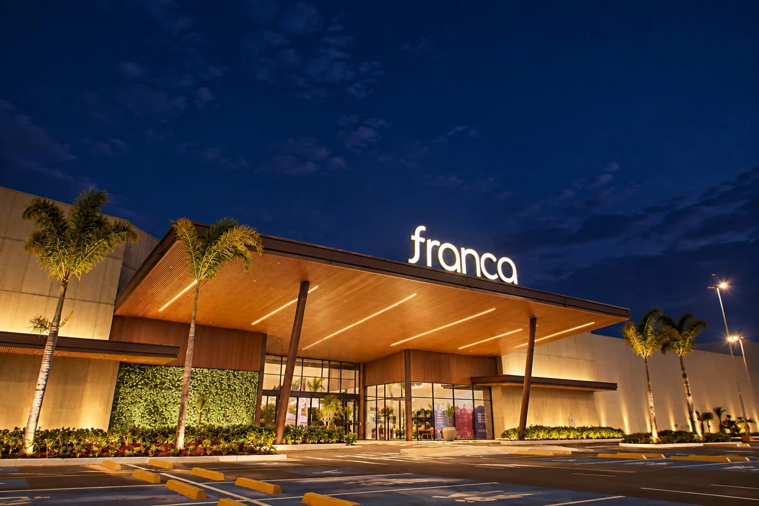 Franca Shopping celebra 33 anos com novas marcas