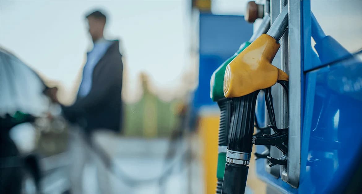 Gasolina sobe em Franca e chega a R$ 6,65 por litro